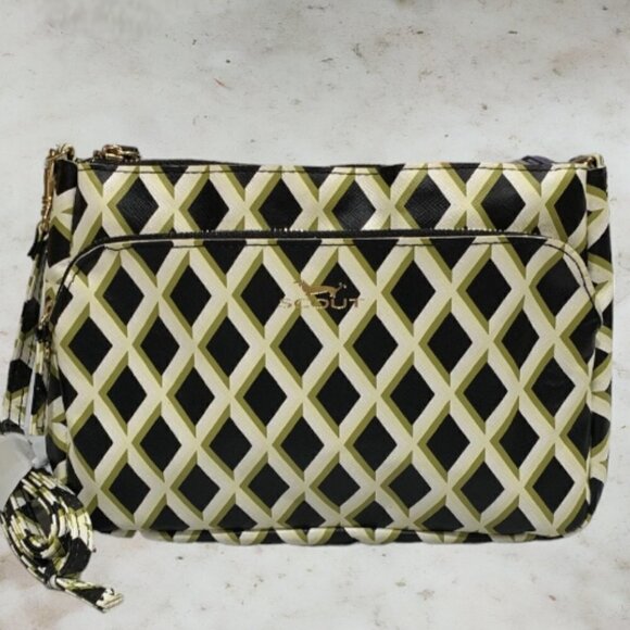 Scout Hepburn Diamond Pattern Crossbody/Wristlet NWOT - Picture 2 of 7
